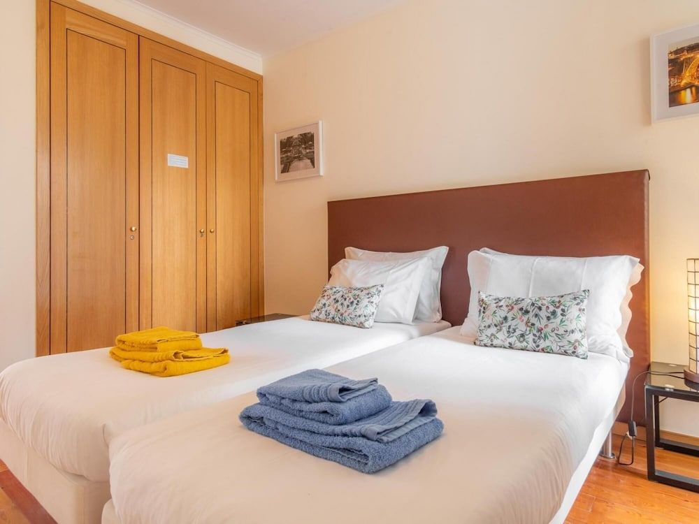 undefined LV Premier Baixa PR2 Elevator City View Balcony 7