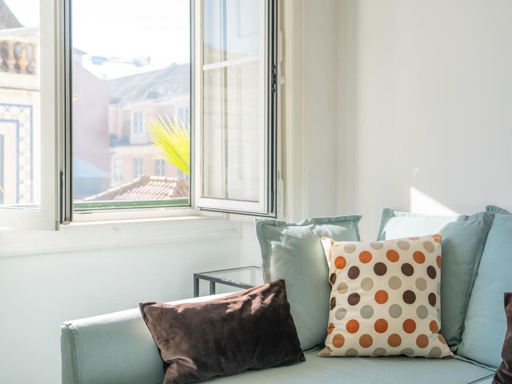 LV Premier Baixa PR2 Elevator City View Balcony Apartment 41