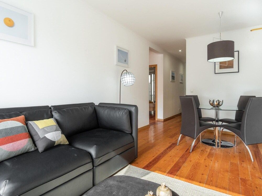 LV Premier Baixa PR2 Elevator City View Balcony Apartment 11