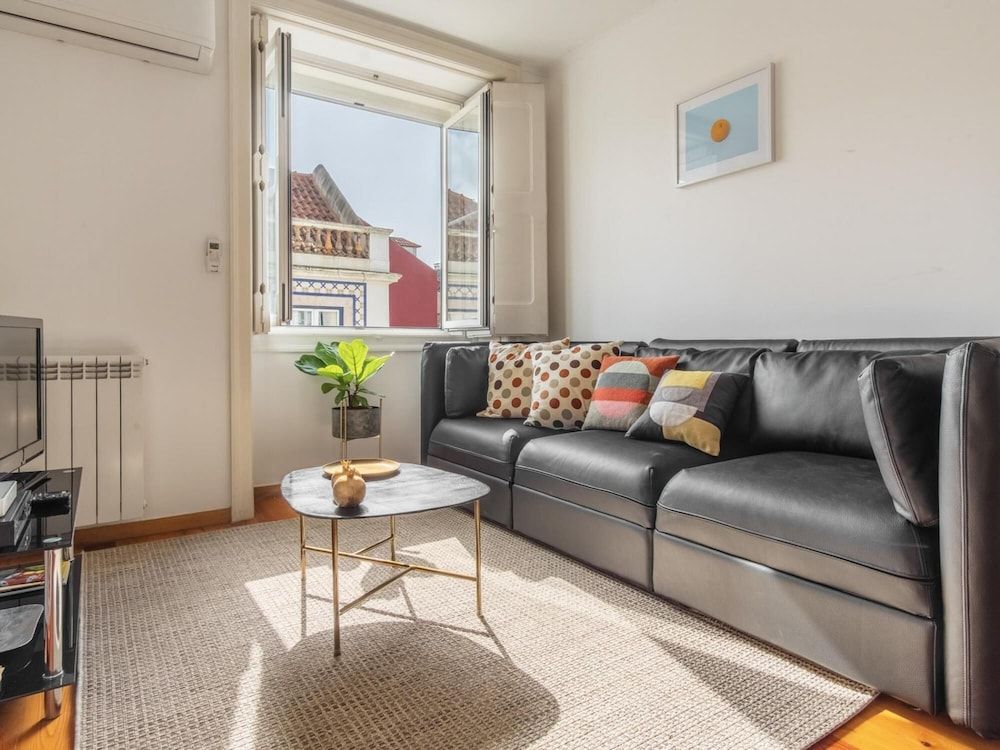 undefined LV Premier Baixa PR2 Elevator City View Balcony 2