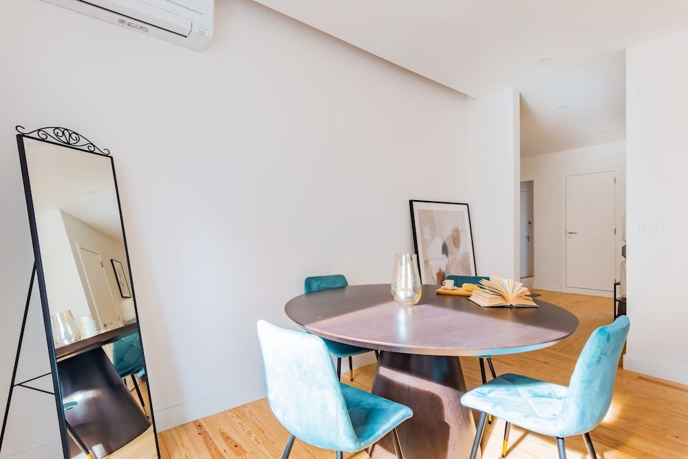 undefined 2BR Chic&Bright com 120m2 em Campo de Ourique 8