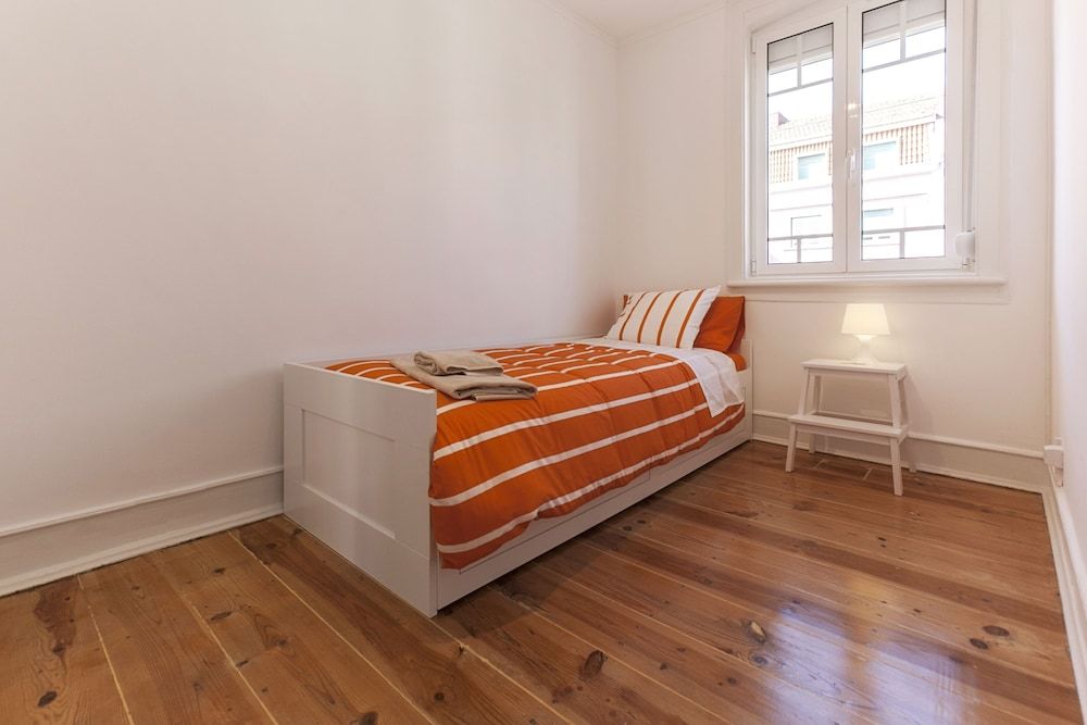 undefined Apartments Center 6