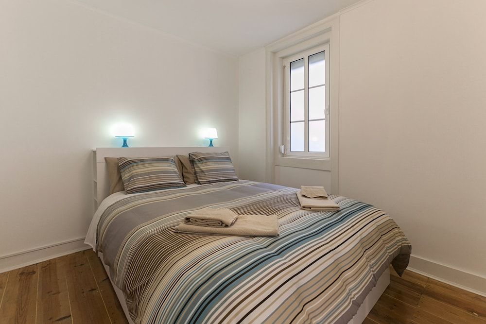 undefined Apartments Center 2