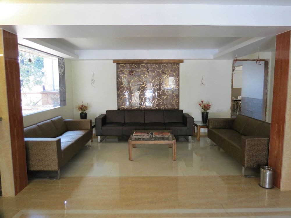 undefined Hotel Sunny International 3