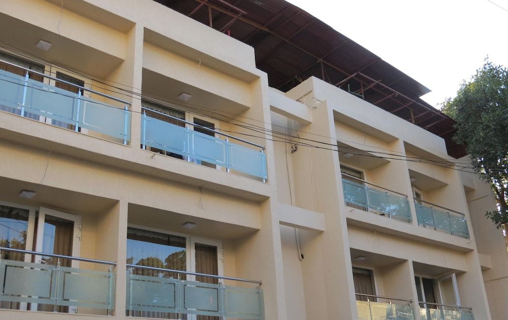 undefined Hotel Sunny International 6
