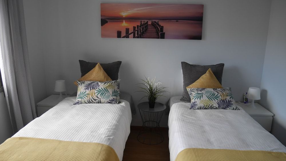 Apartment, 2 Bedrooms, Pool View