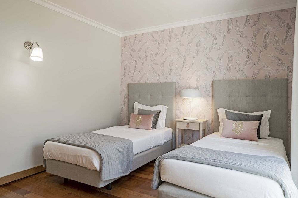 Apartment (2 Bedrooms)