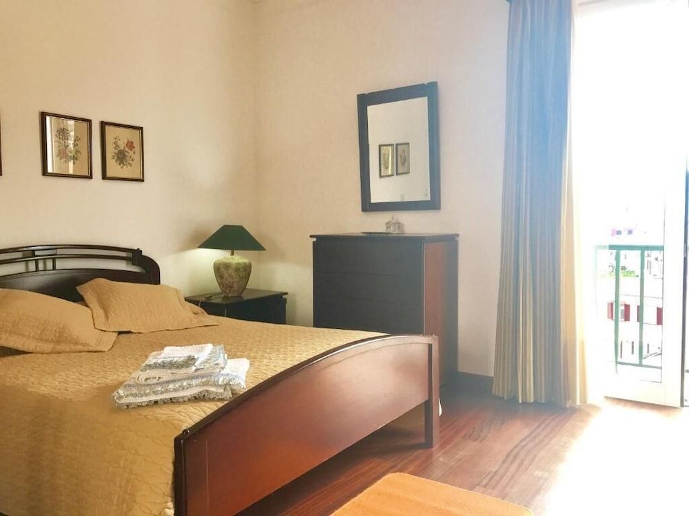 Apartment, 3 Bedrooms, Sea View