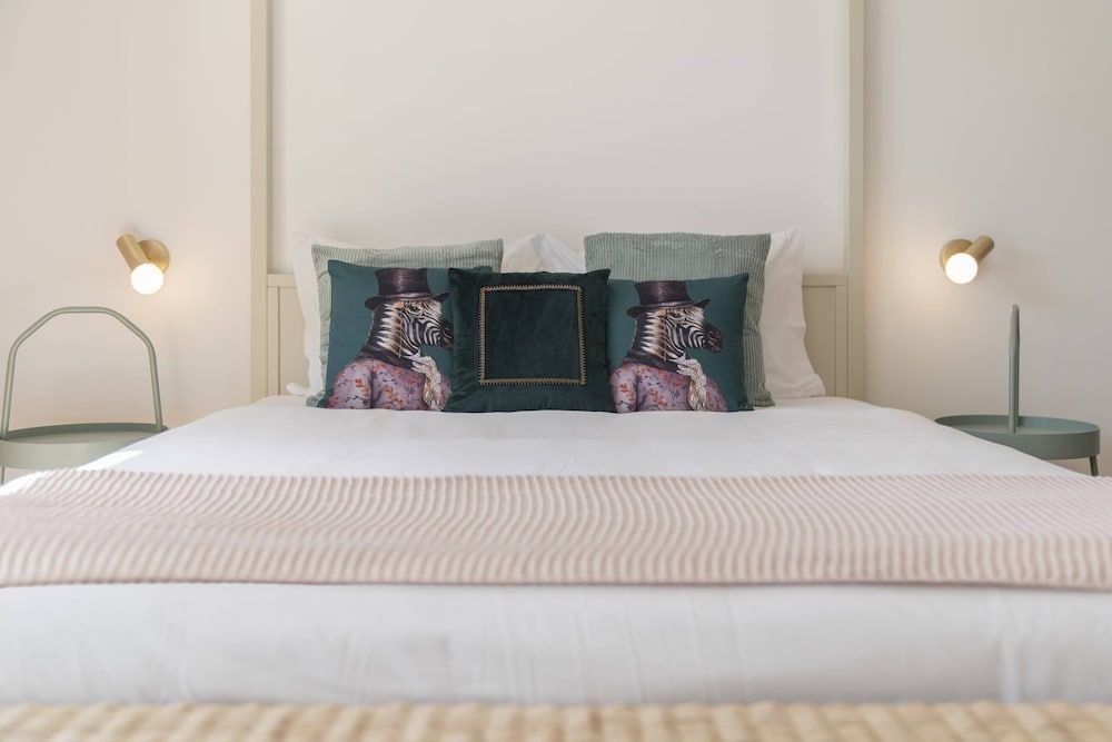 Basic Studio, 1 Queen Bed