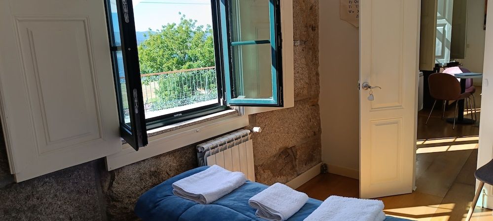 Donna Nega Alojamento Local Classic Double Room, 2 Double Beds, River View 13