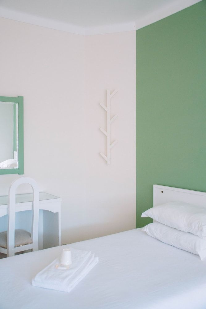 ARCA NOVA GUEST HOUSE & HOSTEL Economy Twin Room 9