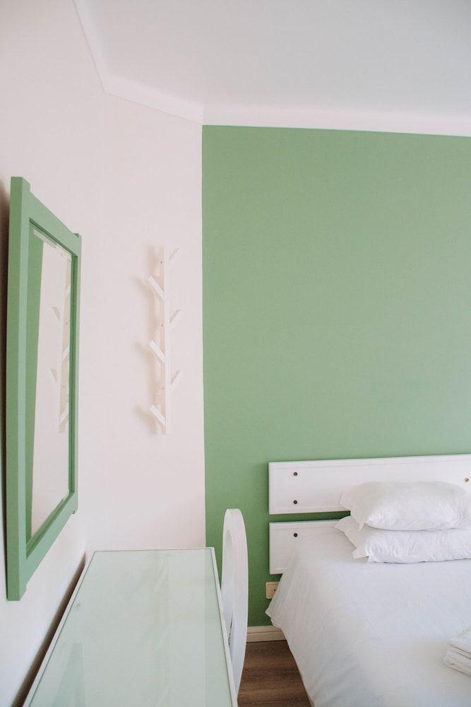 ARCA NOVA GUEST HOUSE & HOSTEL Economy Twin Room 4