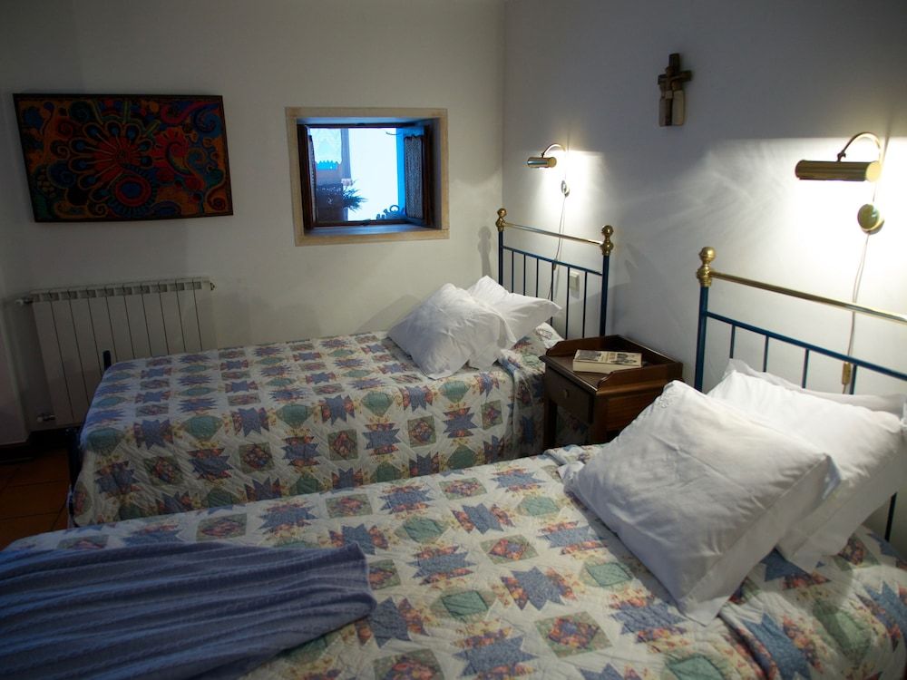 Casa dos Arrábidos Traditional Villa, 5 Bedrooms, Private Pool, Garden View 7