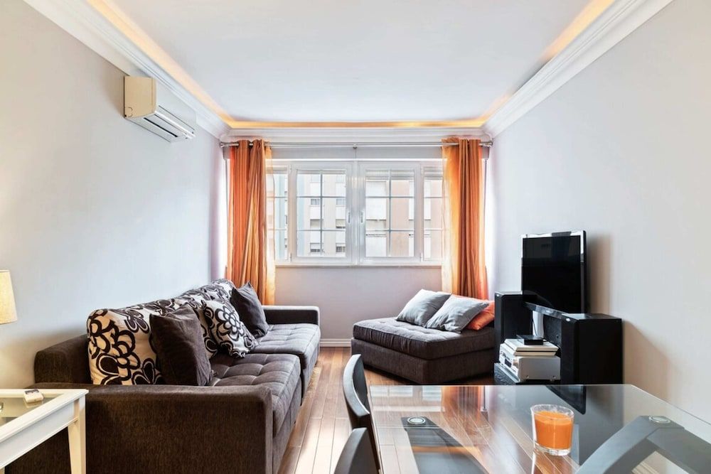 Apartment (3 Bedrooms)