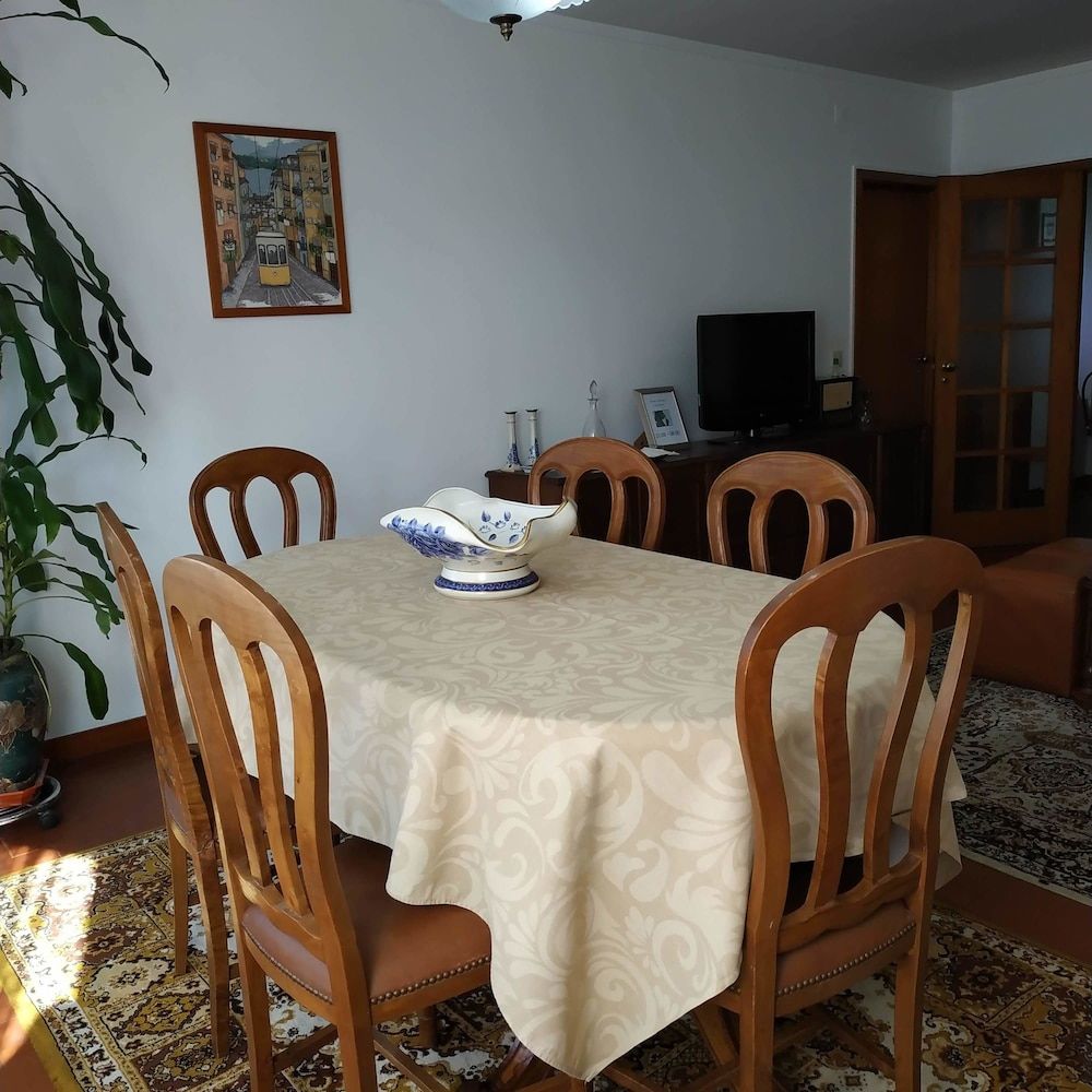 Avenida Apartment by MP Classic Apartment, 3 Bedrooms, River View 6