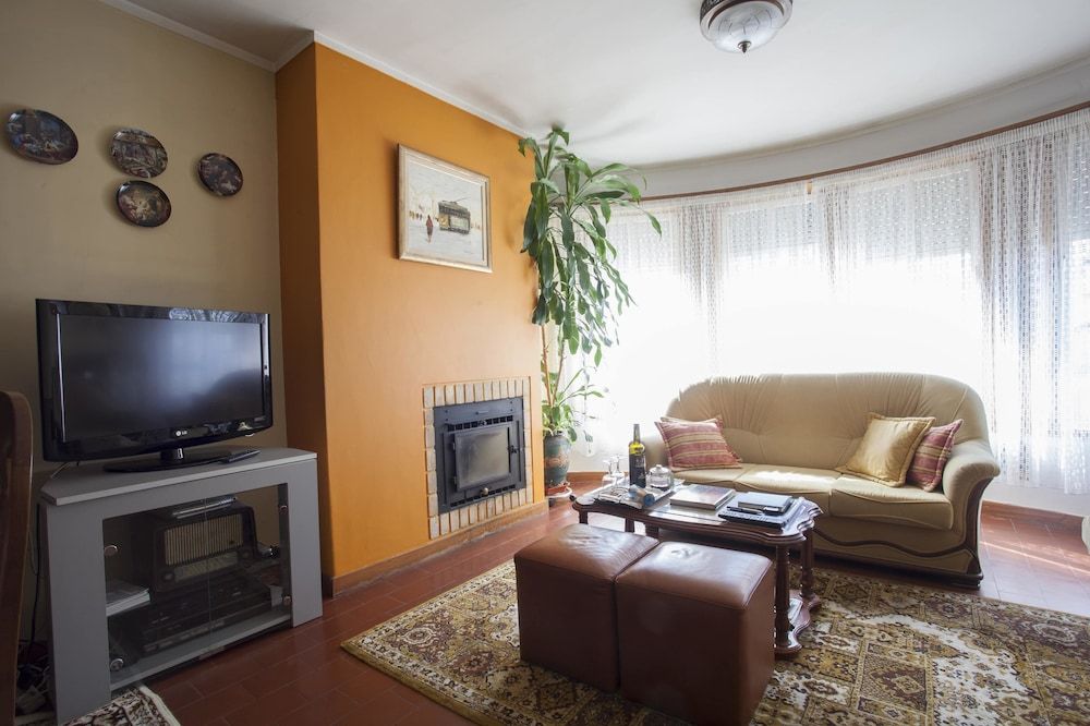 Avenida Apartment by MP Classic Apartment, 3 Bedrooms, River View 12