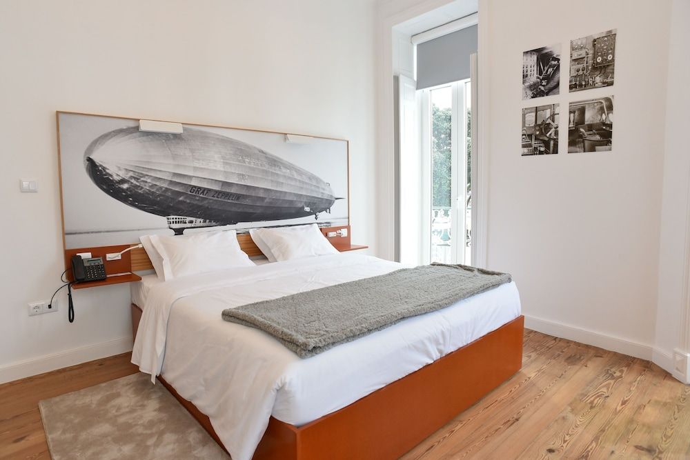 Internacional Azores Boutique Deluxe Room, 1 King Bed, Garden View 12