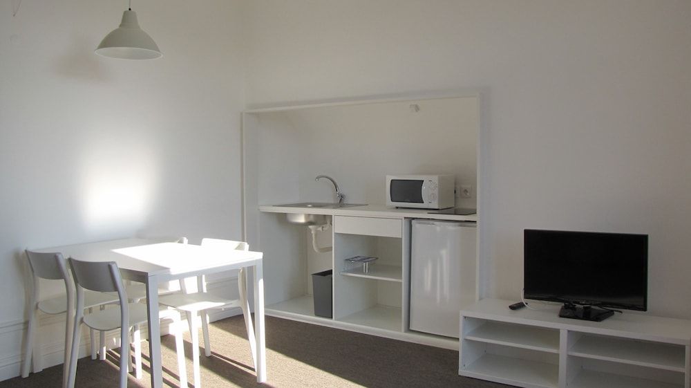 Koolhouse Porto Apartment, 1 Bedroom, Garden View (Top Floor) 5