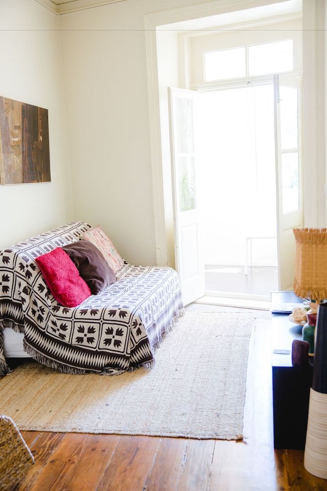 Home Made Guest Studios Apartment, 1 Bedroom, Garden View 2