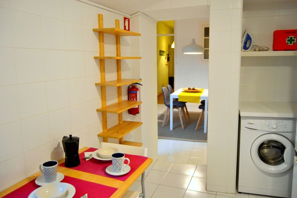 undefined Downtown Porto Spot 7