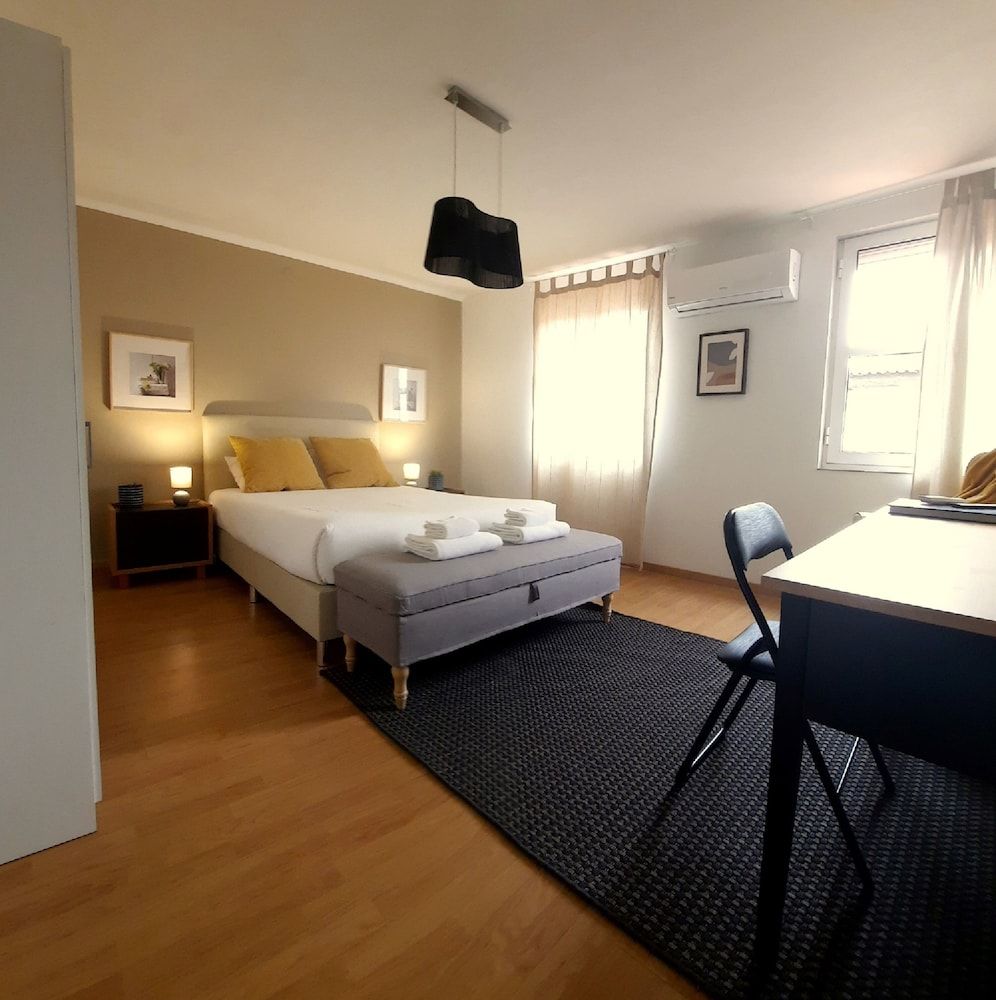 undefined Downtown Porto Spot 2