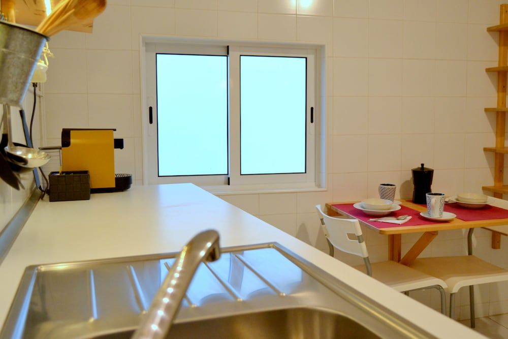 undefined Downtown Porto Spot 10