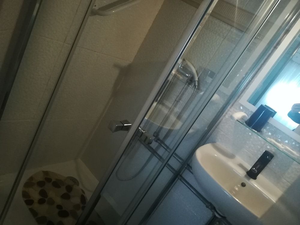 Hotel Cristo Rei Triple Room 5