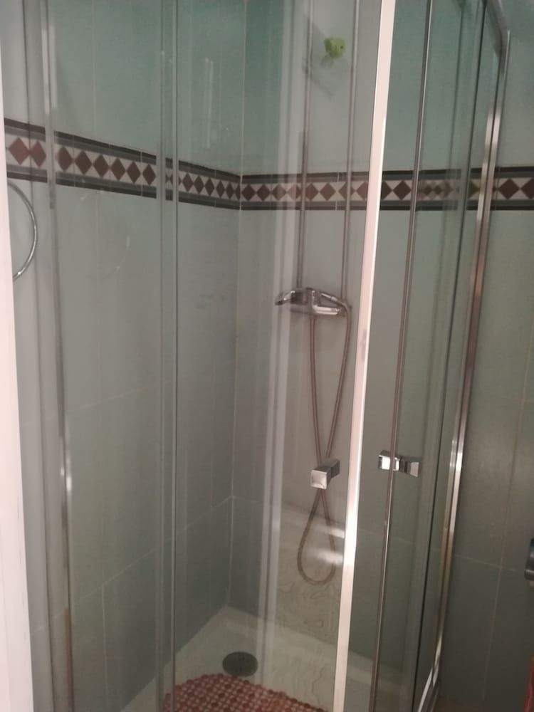 Hotel Cristo Rei Family Room 4