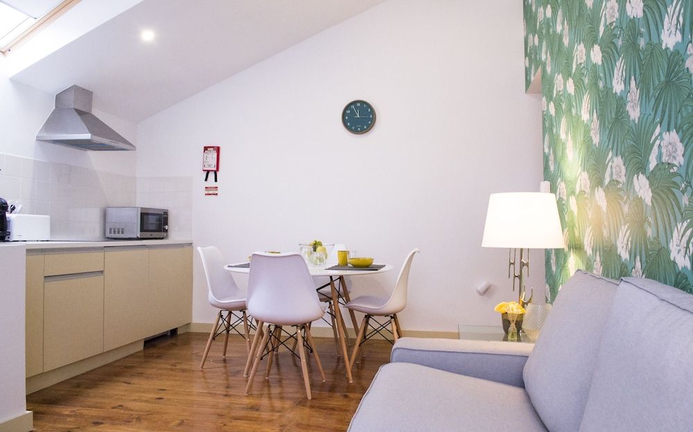 Unique Apartments Romantic Apartment, 1 Bedroom 4