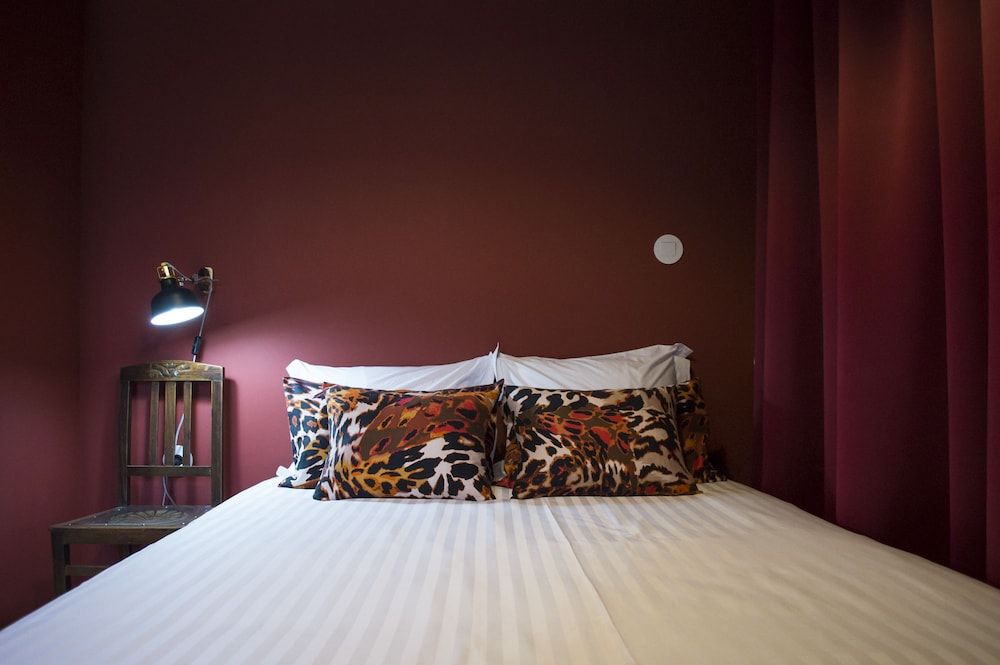 Unique Apartments Design Apartment, 2 Bedrooms, Courtyard View 4