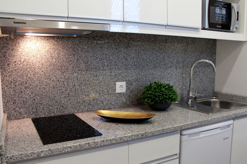 Rosario's Boutique Apartments Apartment, 1 Bedroom, Balcony 10