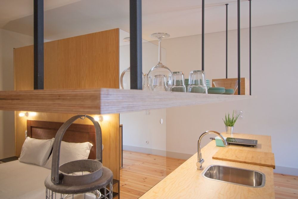 Step In Porto Apartments Deluxe Studio, Courtyard View (2) 5