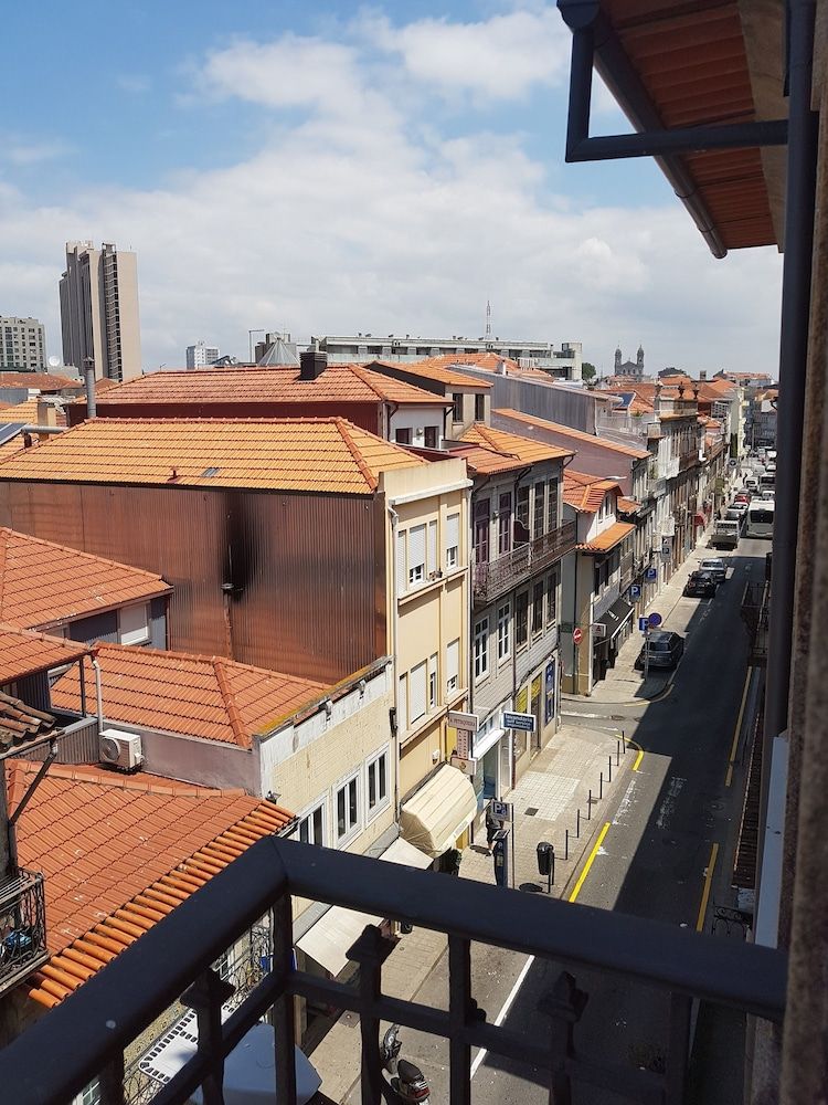 Step In Porto Apartments Superior Loft, City View, Mezzanine 9