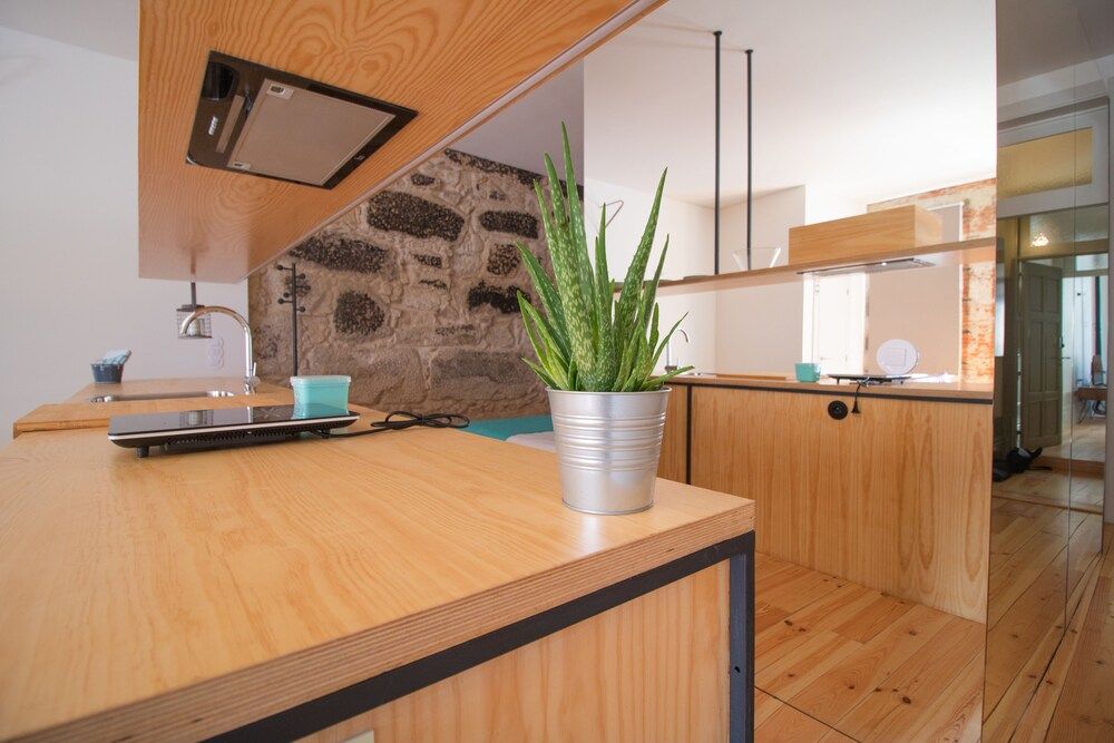 Step In Porto Apartments Deluxe Studio, Courtyard View (2) 6