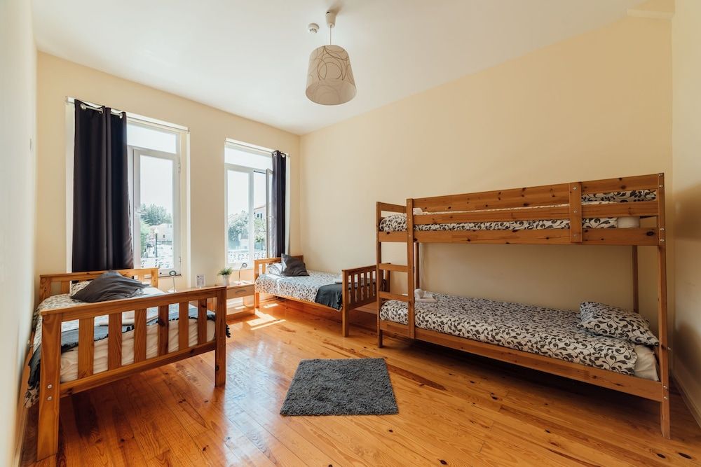 Antas Ville Guesthouse Quadruple Room 3