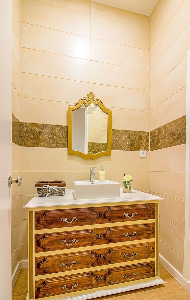 São Domingos Flowers Apartments Apartment, 1 Bedroom, Courtyard View (Rose) 6