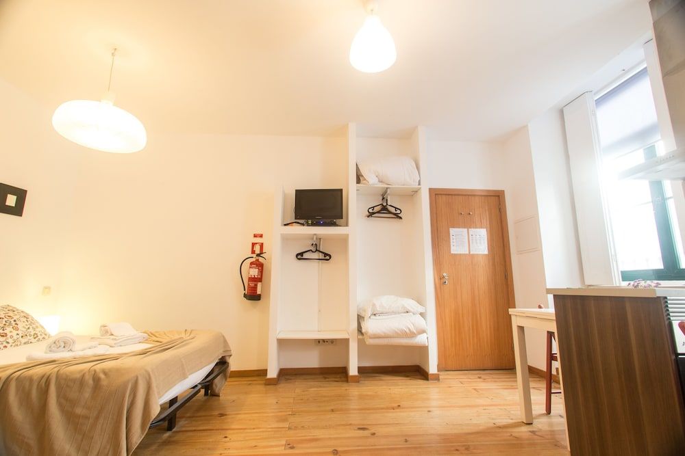 Historical Center Apartments by Porto City Hosts Studio (0A) 2