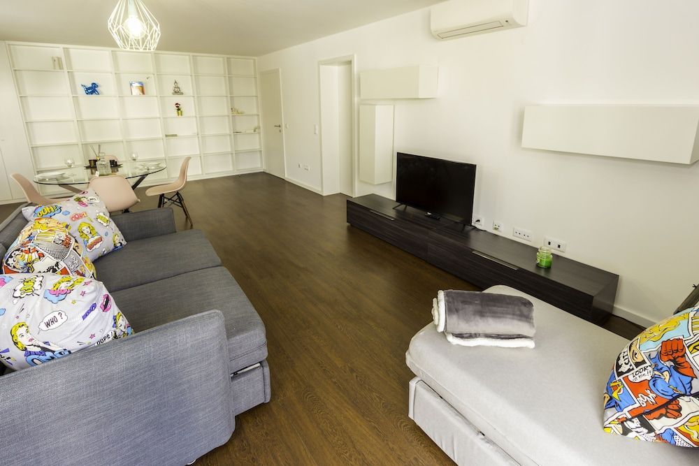 Guest H4U Bonjardim Pop Art City Center Design Apartment, 1 Bedroom, Garden View 29