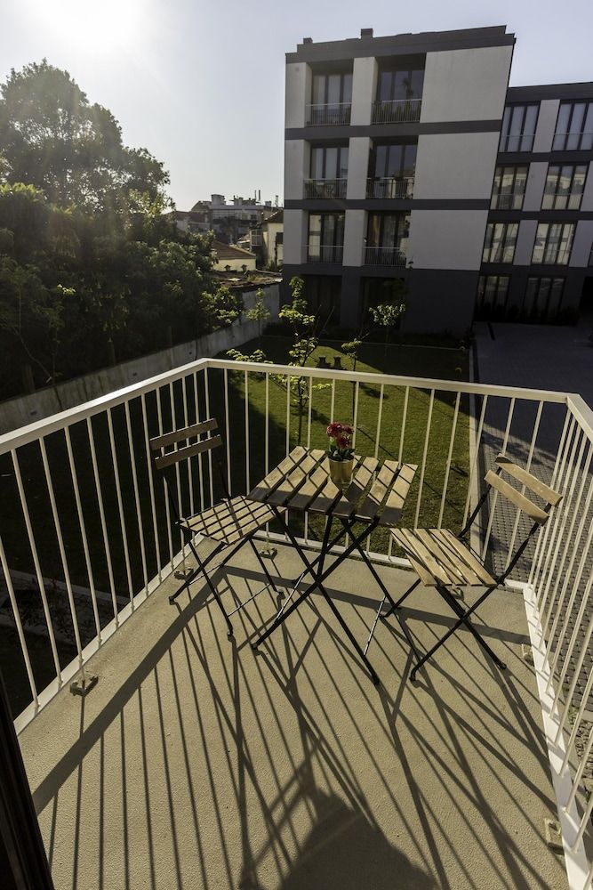 Guest H4U Bonjardim Pop Art City Center Design Apartment, 1 Bedroom, Garden View 34