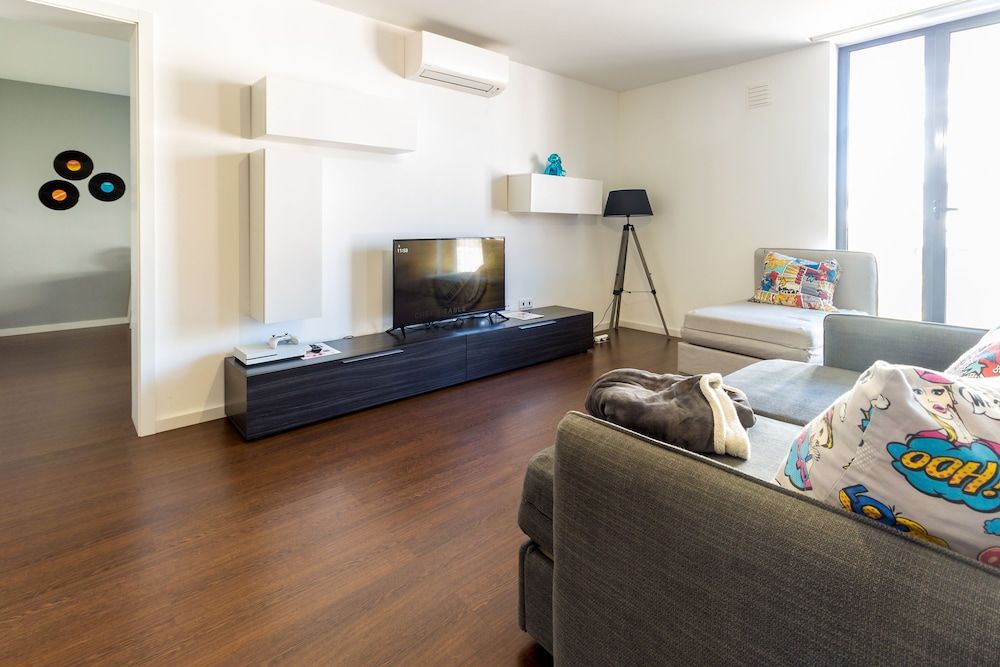 Guest H4U Bonjardim Pop Art City Center Design Apartment, 1 Bedroom, Garden View 21