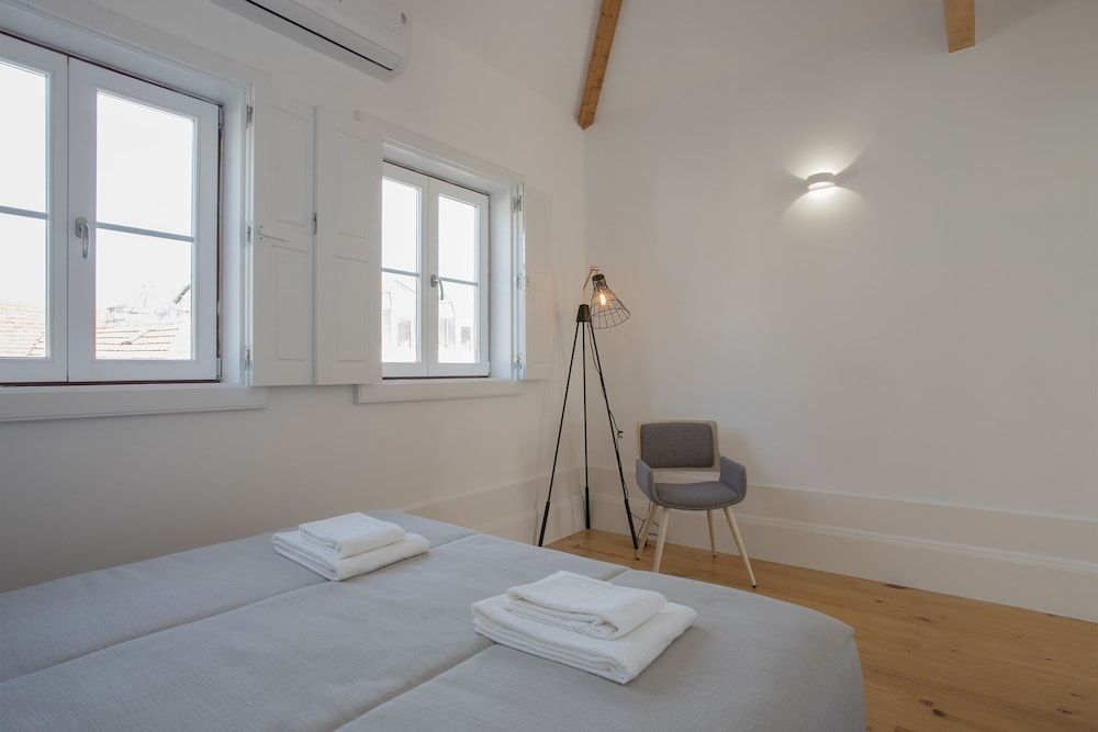 Liiiving In Porto-Historic Sunny Terrace Comfort Apartment, 1 Bedroom, Terrace, City View 13