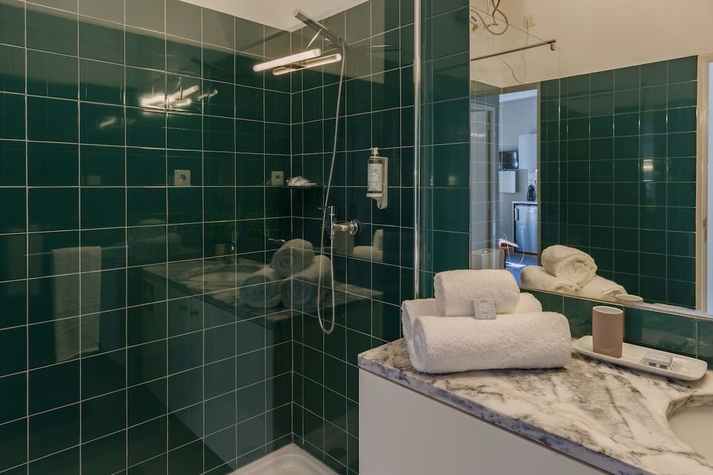 Casa Portuguesa by Una Apartment, 1 Bedroom, Garden View (Y) 7