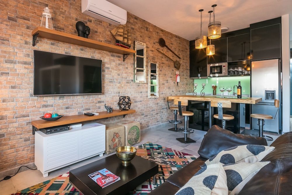 Merc Porto Ribeira's Up place Family Apartment, 1 Bedroom, City View 2