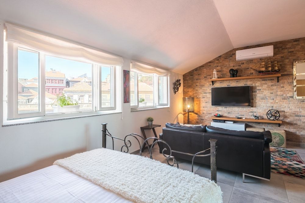 Merc Porto Ribeira's Up place Family Apartment, 1 Bedroom, City View 12