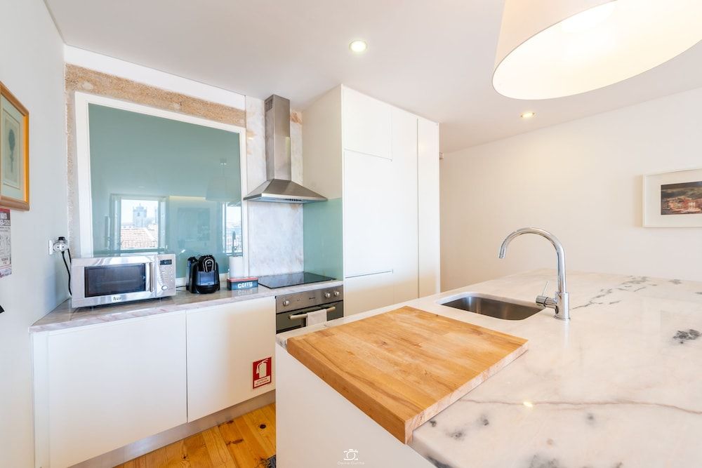 undefined Merc Porto Vitoria 8