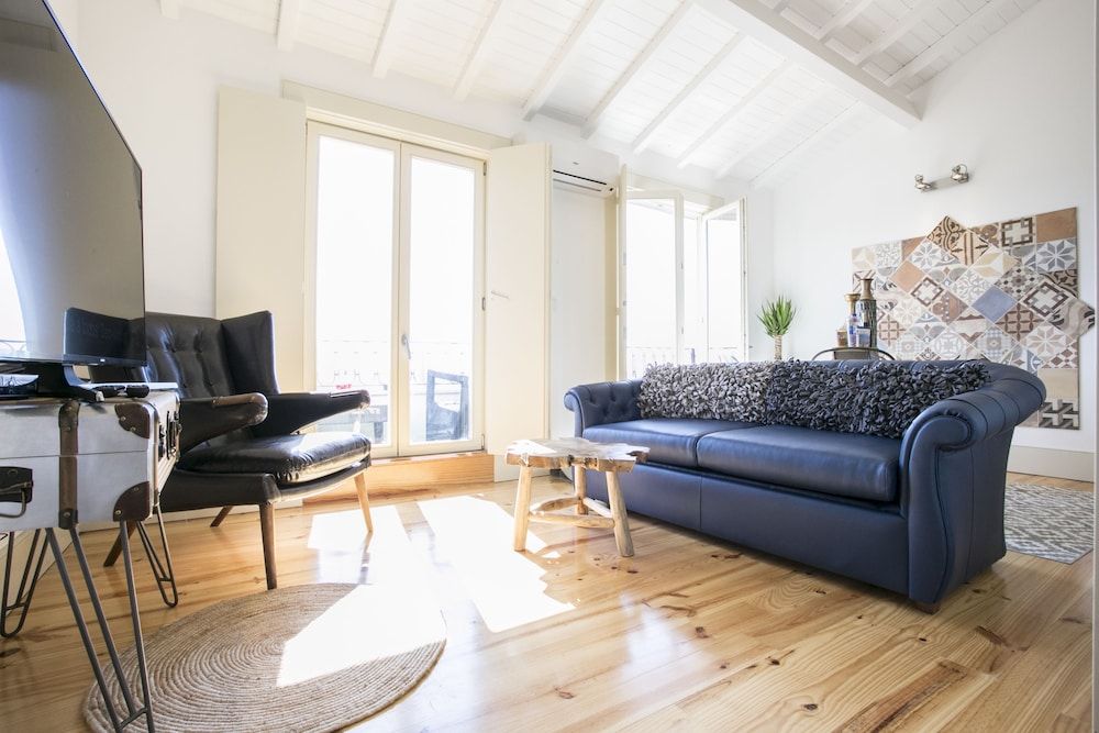 Charming Mezzanine Rooftop View Deluxe Apartment, 1 Bedroom, Balcony 8