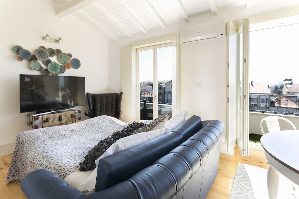 undefined Charming Mezzanine Rooftop View 5