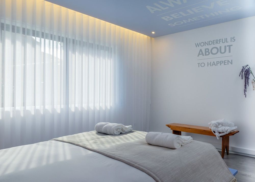 undefined Boutique Rentals - Provence Apartment 4