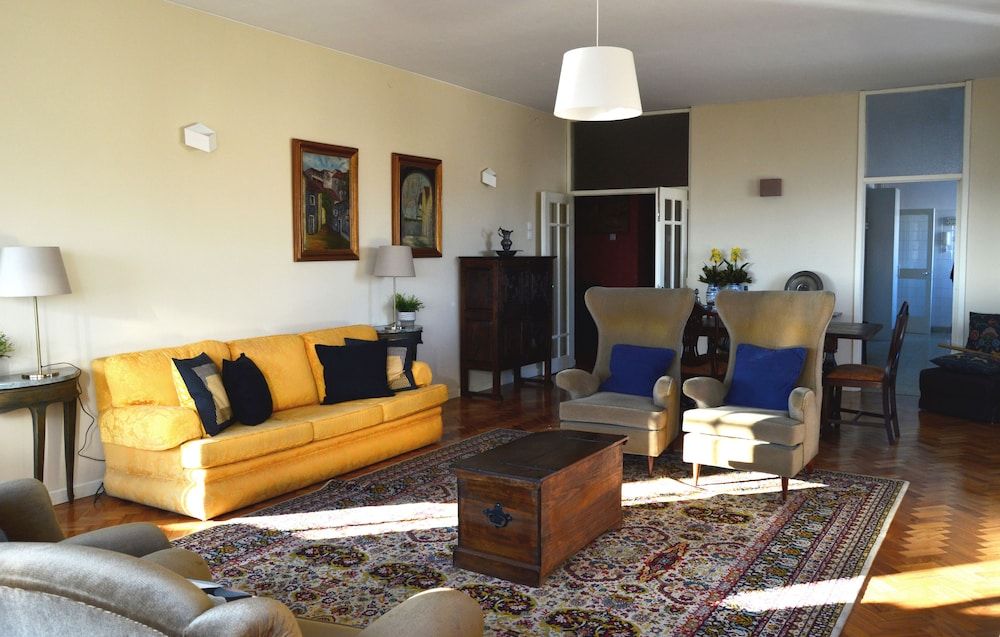 Pardal Apartment by JC Apartment, 5 Bedrooms, City View 19