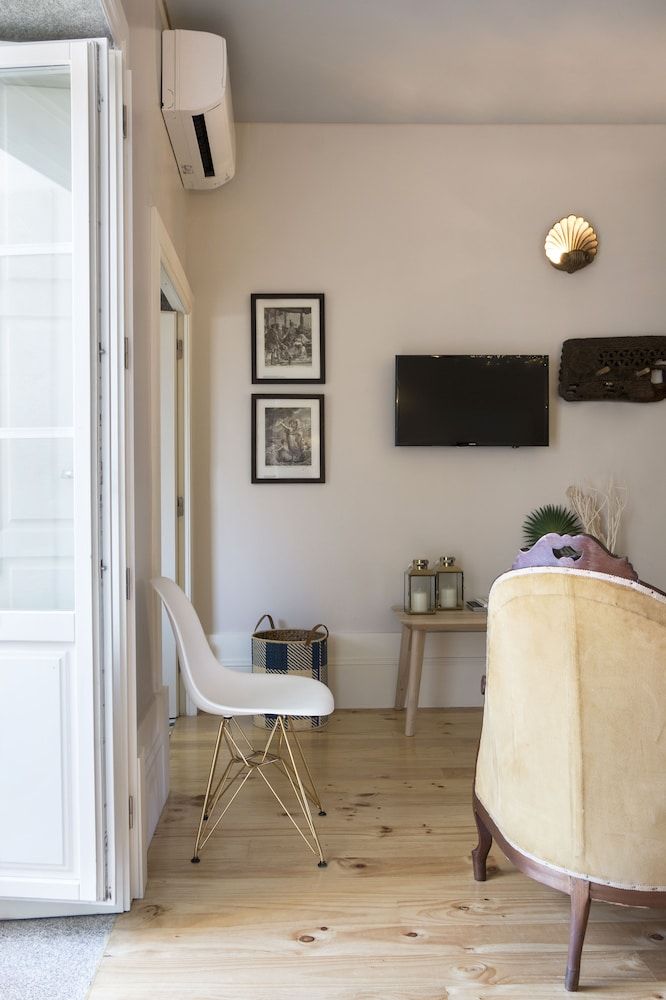 undefined Boutique Rentals Little Treasure Studio 7